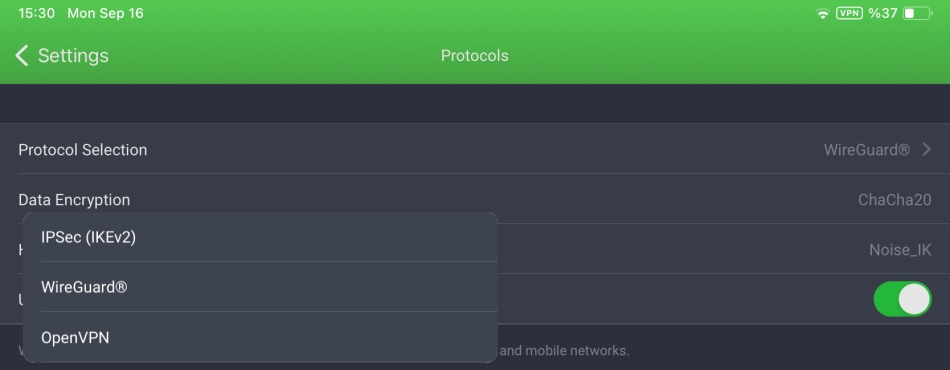 Screenshot of PIA protocol selection on iOS app