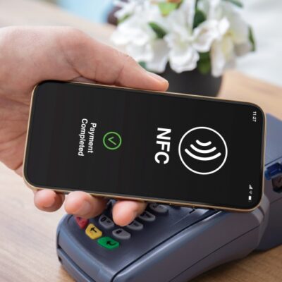 New “Ghost Tap” NFC Relaying Attack Steals Money From Mobile Users