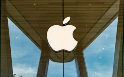 Apple Faces Employee Lawsuit Over Alleged Surveillance Practices